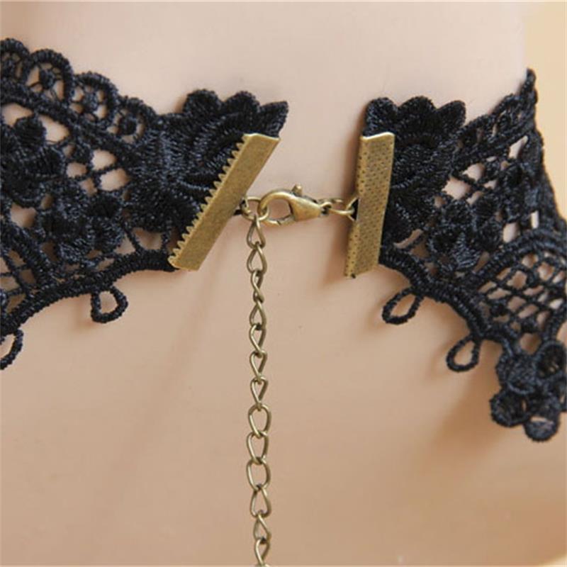 Handmade Lace Choker Women's Short Necklace Collar